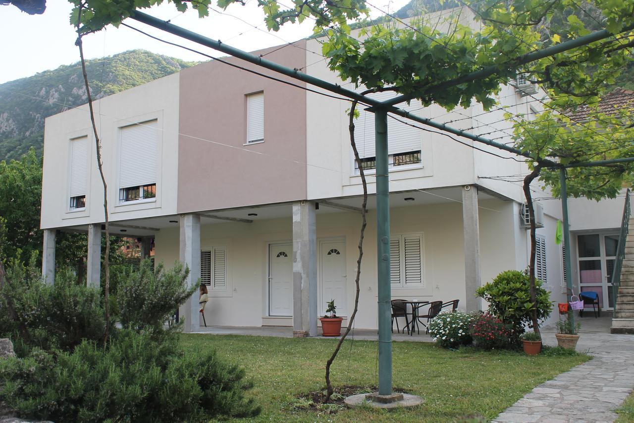 Apartments Grgurevic Kotor Ngoại thất bức ảnh