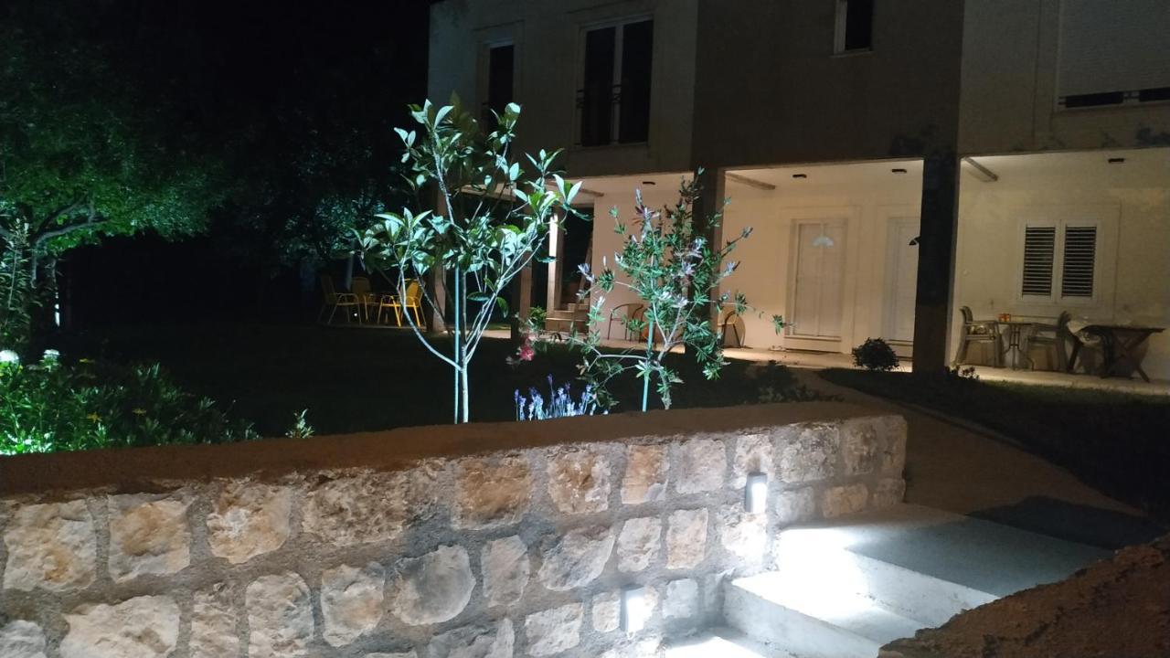 Apartments Grgurevic Kotor Ngoại thất bức ảnh
